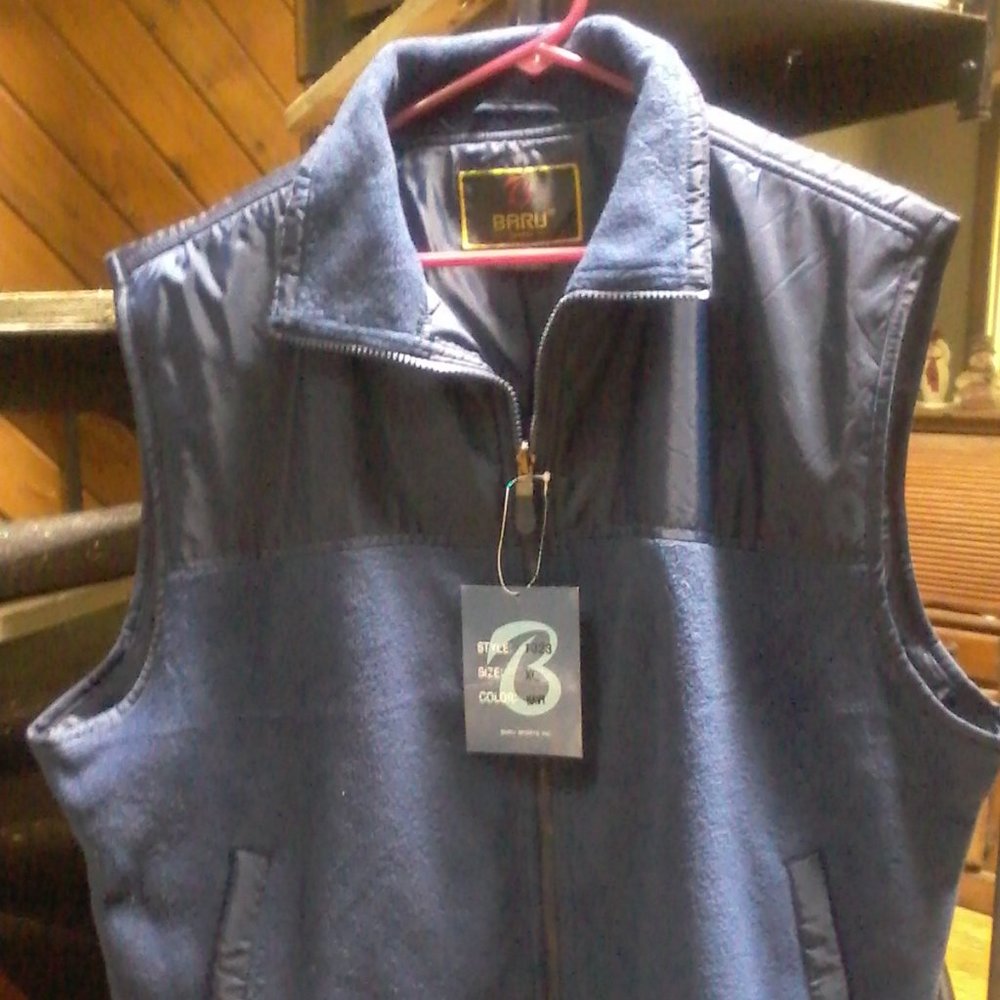 Baru Mens fleece vest   XL
